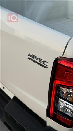 میتسوبیشی L200